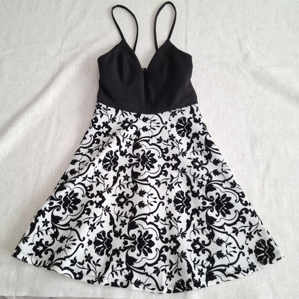 Y2K Black Velvet Floral A Line Mini Dress Fairy Goth HOCO Prom Formal Sz 1